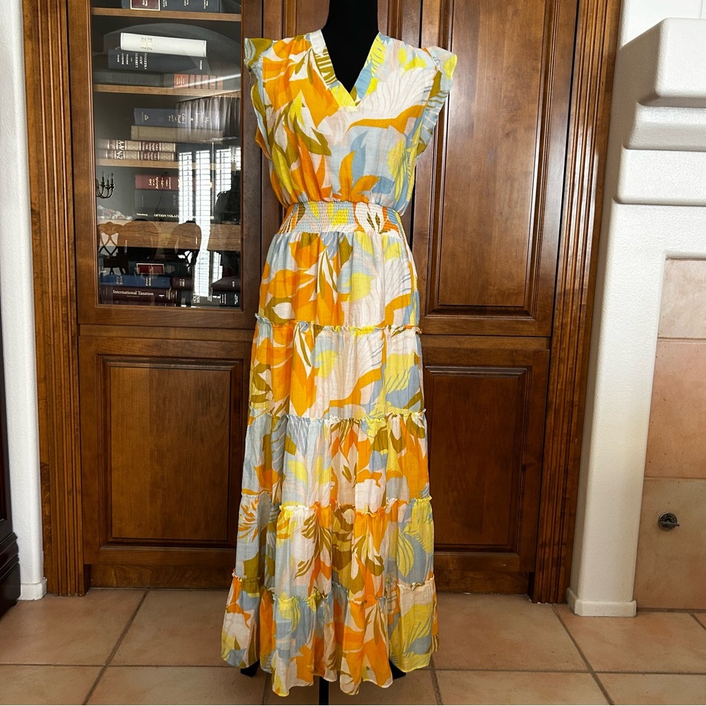 Vince Camuto Floral Maxi Dress in Orange and Blue. Size Small